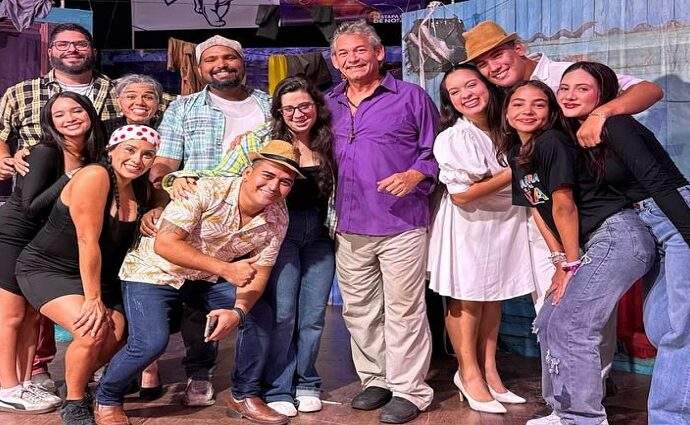 Daniel Fagúndez y El Refugio estrenaron “Maestra Vida: El Musical”