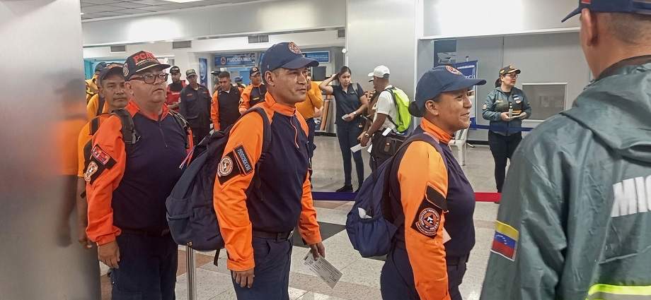 Despliegan personal de Protección Civil Nueva Esparta hacia la Gran Caracas tras devastadores sismos