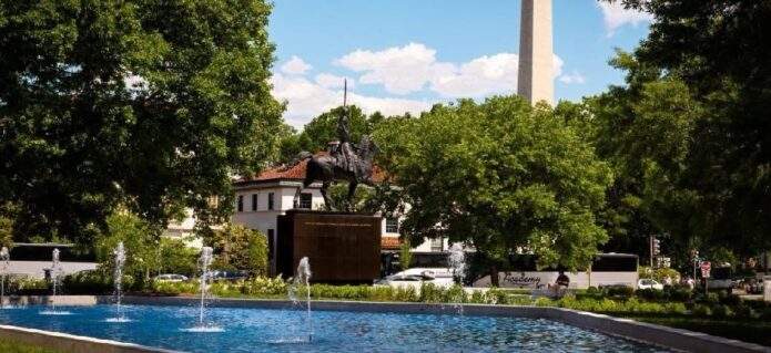 Anuncian la reapertura del Monumento a Simón Bolívar en Washington tras culminar su restauración