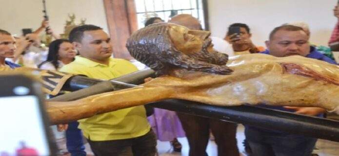 Pampatar se prepara para la tradicional subida del Cristo del Buen Viaje