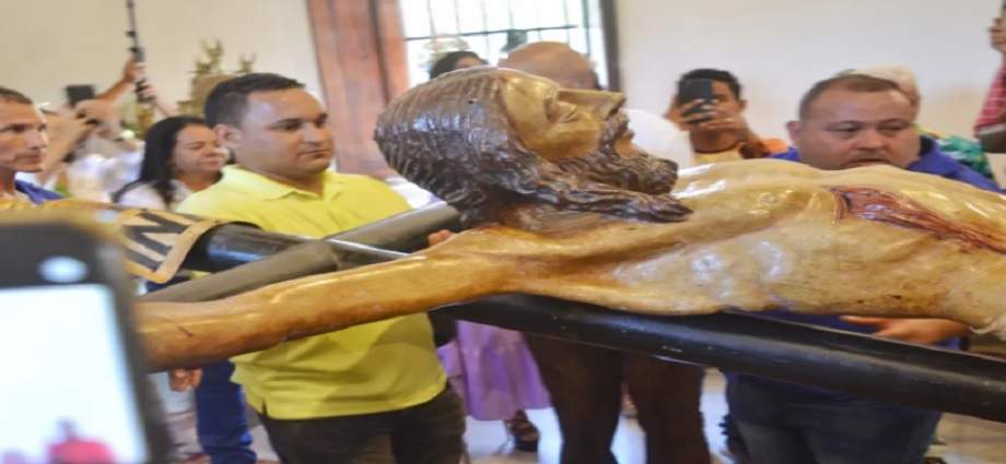 Pampatar se prepara para la tradicional subida del Cristo del Buen Viaje