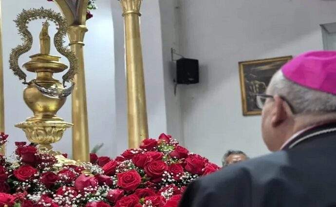 El Papa aprueba coronación de la Virgen de Copacabana
