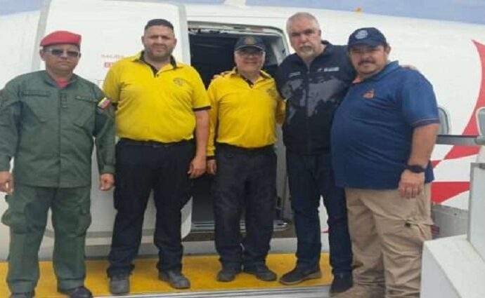 Venezuela despide a rescatistas costarricenses tras culminar labores de apoyo