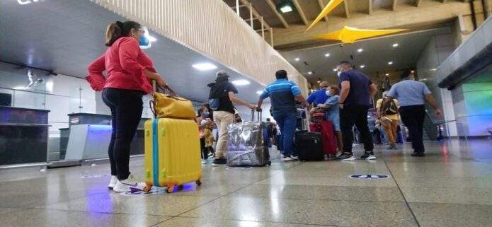 Maiquetía estima retomar vuelos comerciales a mediados de agosto