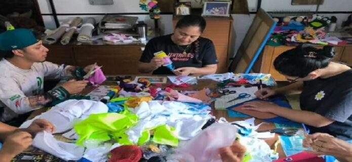 Artesanos de Portuguesa y Sucre elaboran juguetes tradicionales para niños afectados por el sismo