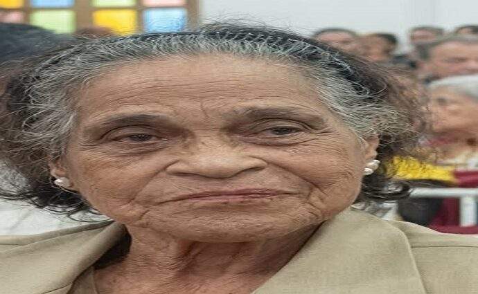 Noventa años de la maestra Beltrana Bermúdez