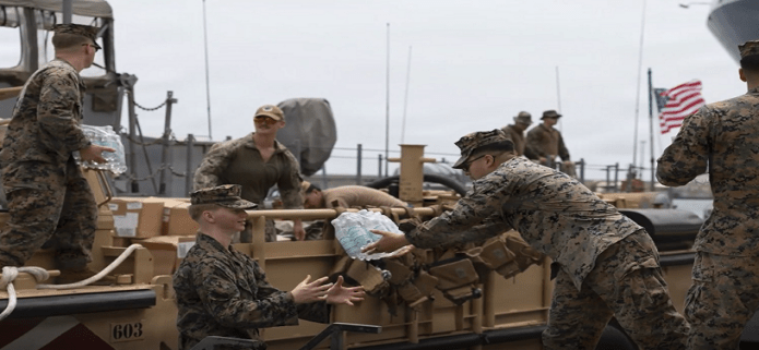 Fuerzas militares de EE. UU. trasladan ayuda humanitaria a zonas afectadas por los sismos