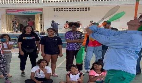 Arte y circo sanan heridas tras los sismos