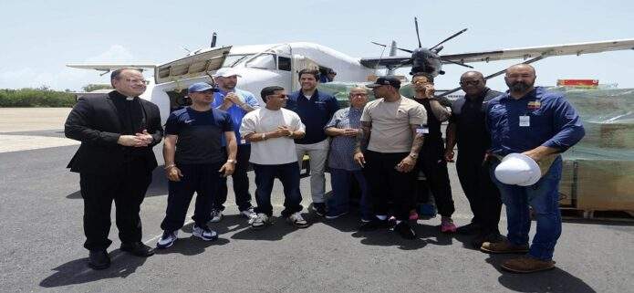 Puerto Rico envía avión con ayuda humanitaria hacia Venezuela