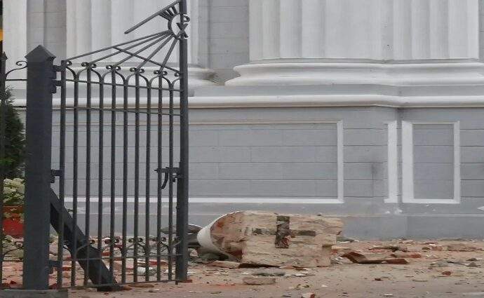 Estructuras religiosas en la capital sufren daños tras sismos recientes