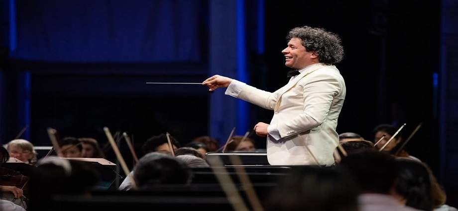 Dudamel y la Filarmónica de Los Ángeles ofrecerán concierto benéfico por Venezuela