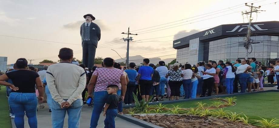 Inauguran plaza San José Gregorio Hernández en Porlamar