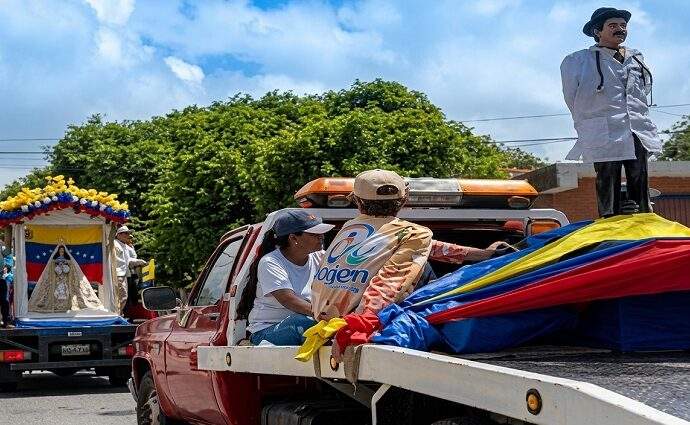 Procesión recorre Margarita con mensaje de consuelo