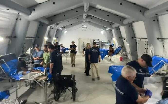 Reino Unido despliega hospital de campaña en La Guaira