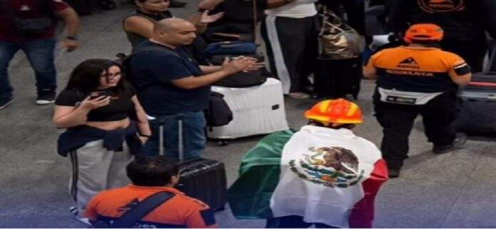 Despiden entre aplausos a brigadistas en Valencia