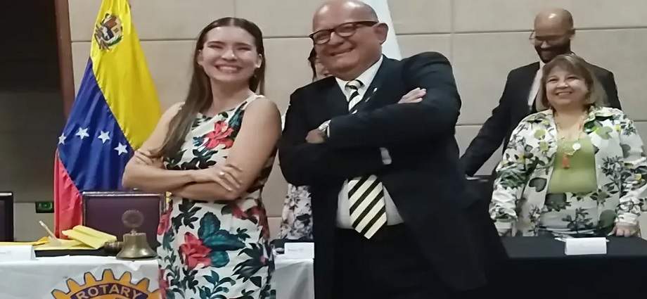 Ana Simoné Lucena asume la presidencia del Rotary Club Maneiro
