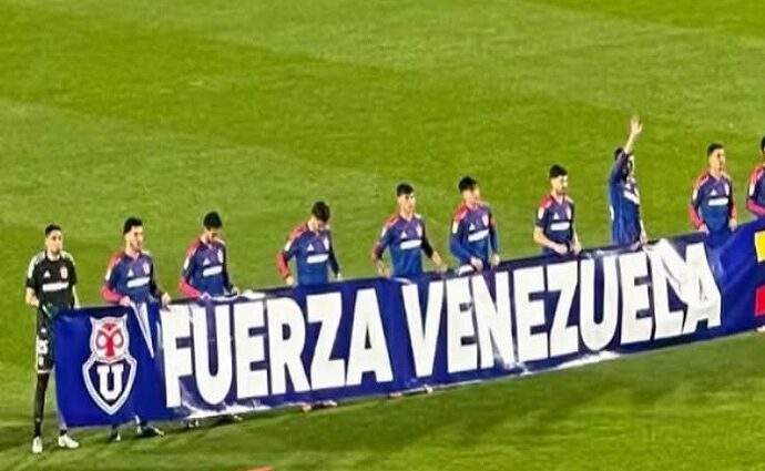 La Universidad de Chile conmueve a la Copa Chile con un emotivo mensaje de apoyo a Venezuela