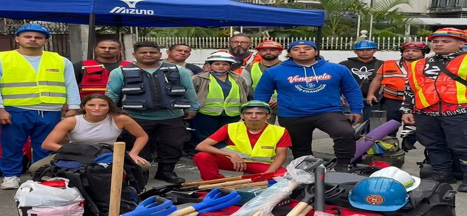 Voluntarios de Nueva Esparta se despliegan en La Guaira