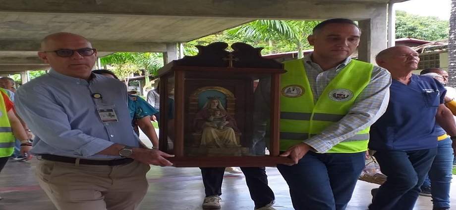 La Virgen de Coromoto continúa su recorrido por las instalaciones de la UCV