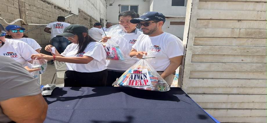 Taiwán y Funprotec llevan salud y alimentos a La Guaira