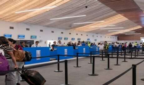 El aeropuerto de Maiquetía reanudará operaciones desde terminales temporales el 1 de septiembre