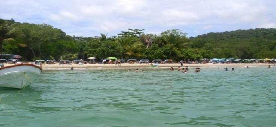 El Ministerio de Turismo evalúa la apertura de diversos balnearios en La Guaira para la temporada vacacional