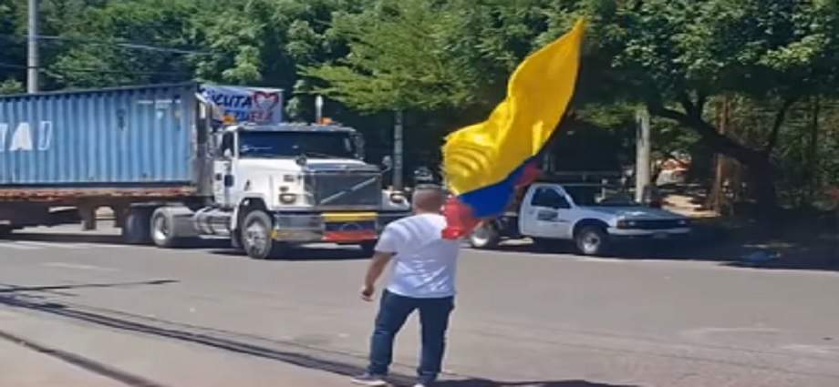 Las fronteras ceden ante la solidaridad: gandolas venezolanas arriban a Cúcuta con ayuda humanitaria
