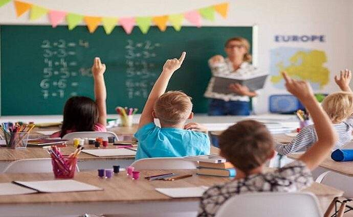La Décima en el día a día: Aprende con el que sabe