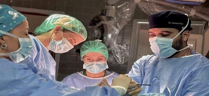 El neurocirujano venezolano Carlos Butrón Díaz lidera en España un innovador proyecto contra tumores cerebrales