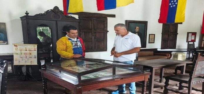 Inauguran exposición documental y numismática en la Casa Museo Cecilio Acosta
