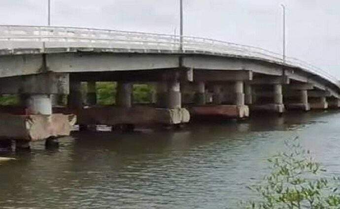 Suspenden el tránsito vehicular en el puente Punta Brava de Morrocoy