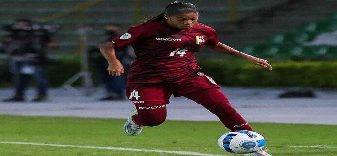 La venezolana Raiderlin Carrasco llega al Madrid CFF