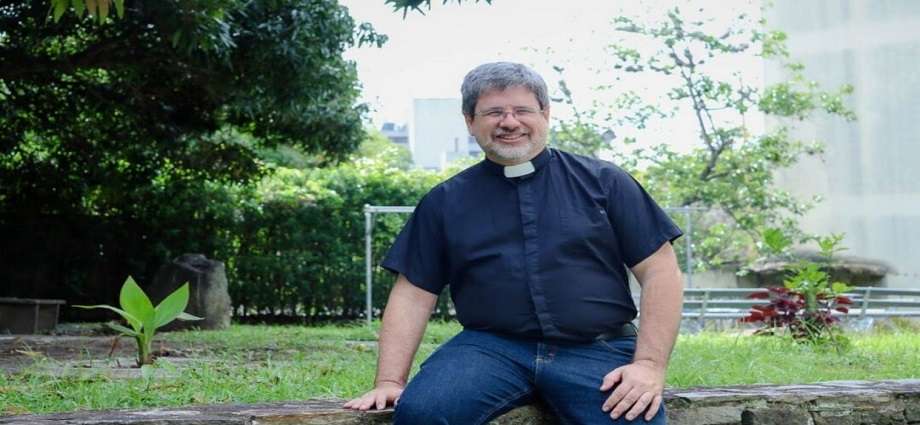 Un sacerdote venezolano dirá presente en el Festival de Venecia