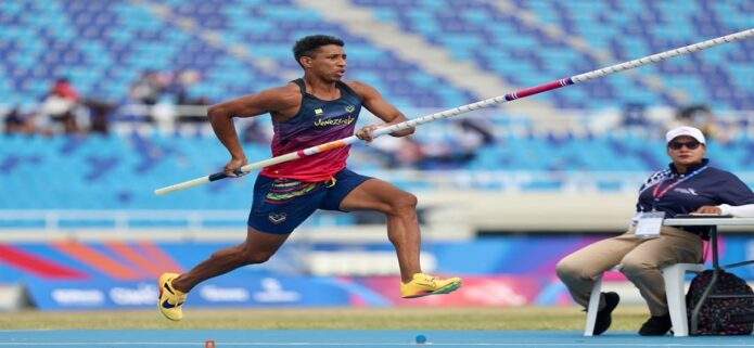 Venezuela destaca en atletismo y esgrima en los CAC