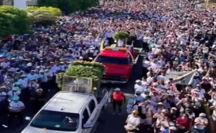 Margarita se movilizó en una multitudinaria caminata de fe junto a la Virgen del Valle
