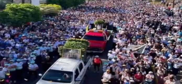 Margarita se movilizó en una multitudinaria caminata de fe junto a la Virgen del Valle