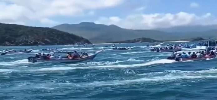 Pescadores de Manzanillo rinden tributo a la Virgen del Valle