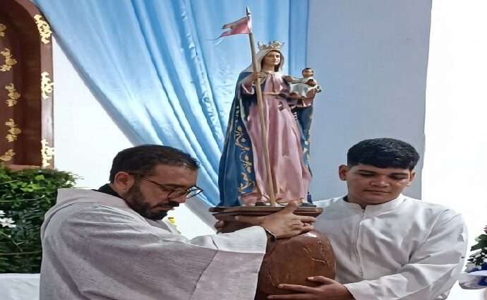 Macarao inicia sus fiestas patronales con la bajada de la Virgen de Curucay