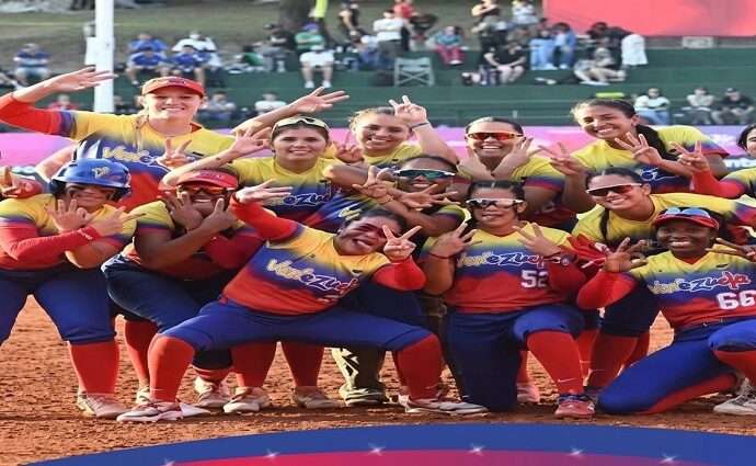 Softbol invicto y la lucha olímpica lideran el medallero nacional en los ODESUR