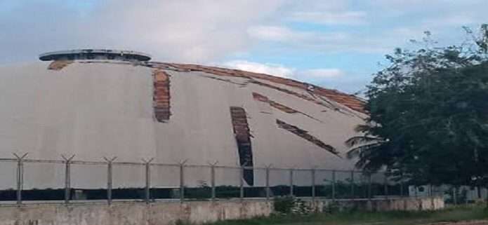 Comienzan los trabajos de reparación en la cúpula del gimnasio Ciudad de La Asunción