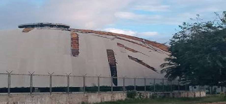 Comienzan los trabajos de reparación en la cúpula del gimnasio Ciudad de La Asunción
