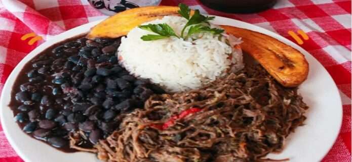 El pabellón criollo vence al ceviche peruano y conquista el Mundial de Comidas de Ibai Llanos