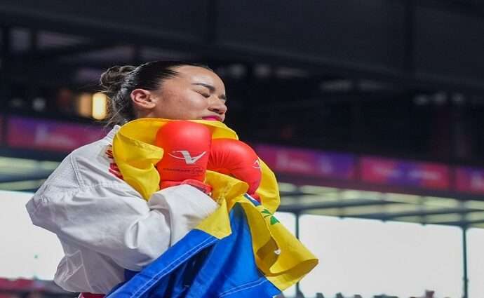 Venezuela suma múltiples podios en karate, tenis de mesa, surf, bádminton y canotaje