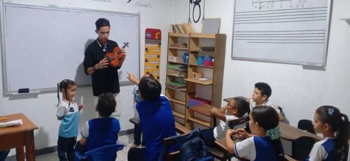 Un nuevo compás de esperanzas: Bienvenidos al año escolar en la UEJE