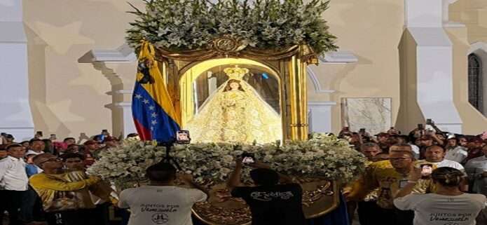Feligreses se congregan en el Campo Eucarístico para rendir homenaje a la Virgen del Valle