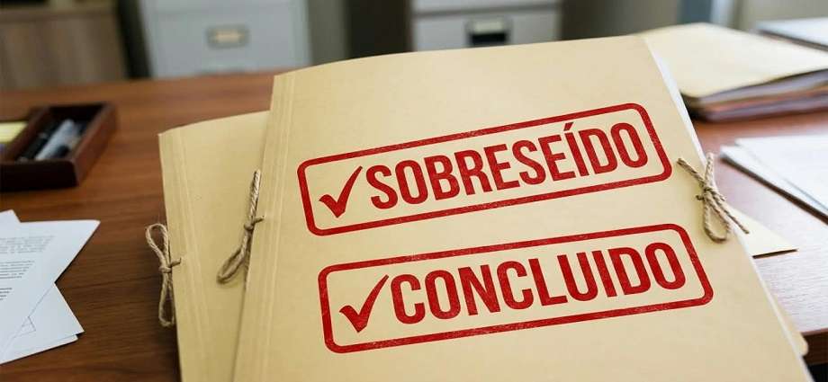 La alcancía de las palabras y sus coroticos: Sobreseído y Concluido