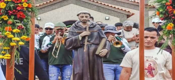 Macanao celebró la Eucaristía en honor a San Francisco de Asís en Boca del Río