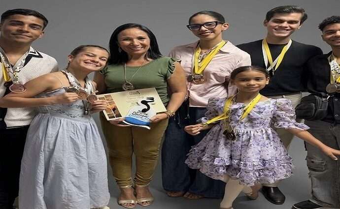 Estudiantes de Ballet de la Mar brillan en Cumaná