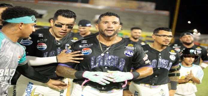 Bravos deja en el terreno a Leones, Águilas desata ofensiva en Aragua y Caribes alarga su racha positiva
