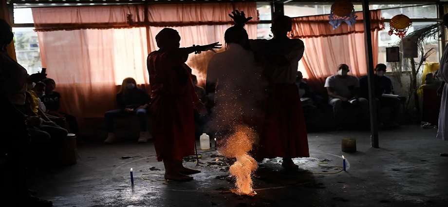 Entre el vuelo y la sal: mitos de brujas en Venezuela